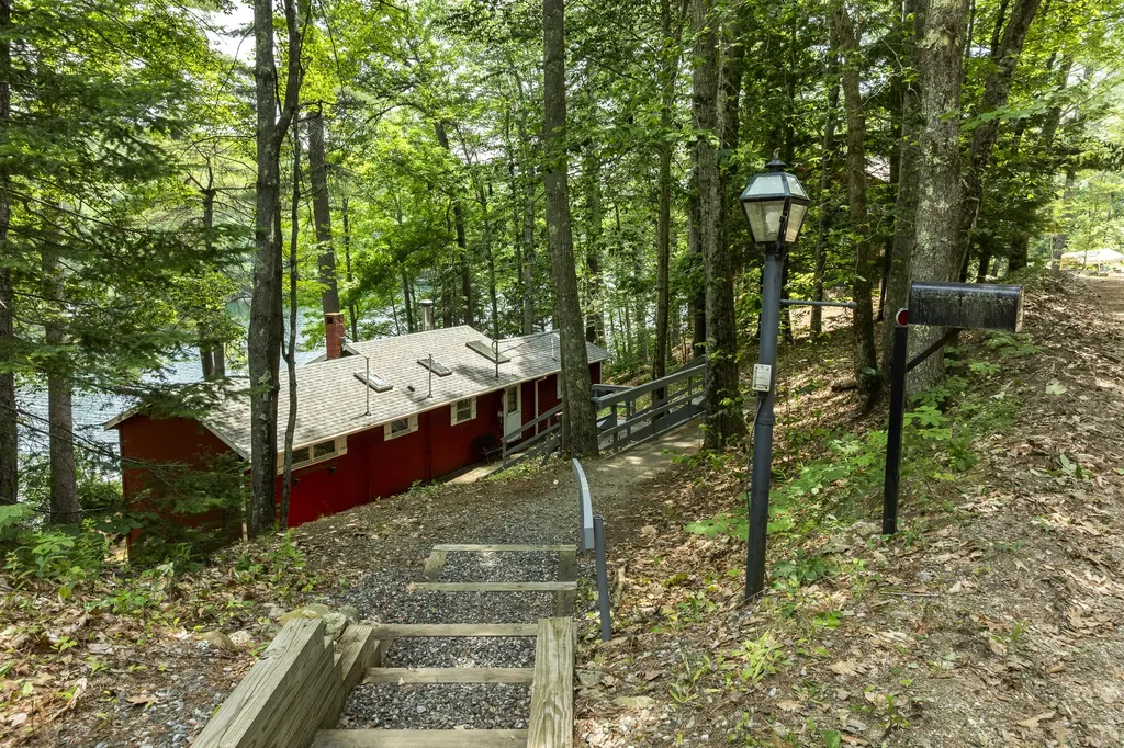 17 Boothby Lane Casco ME 04015