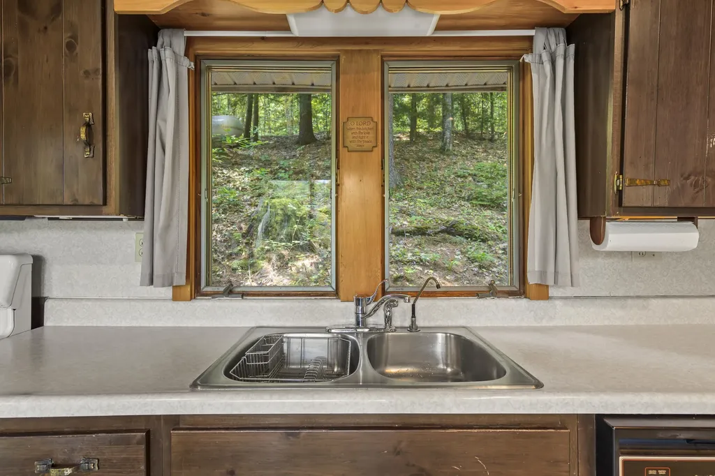 17 Boothby Lane Casco ME 04015