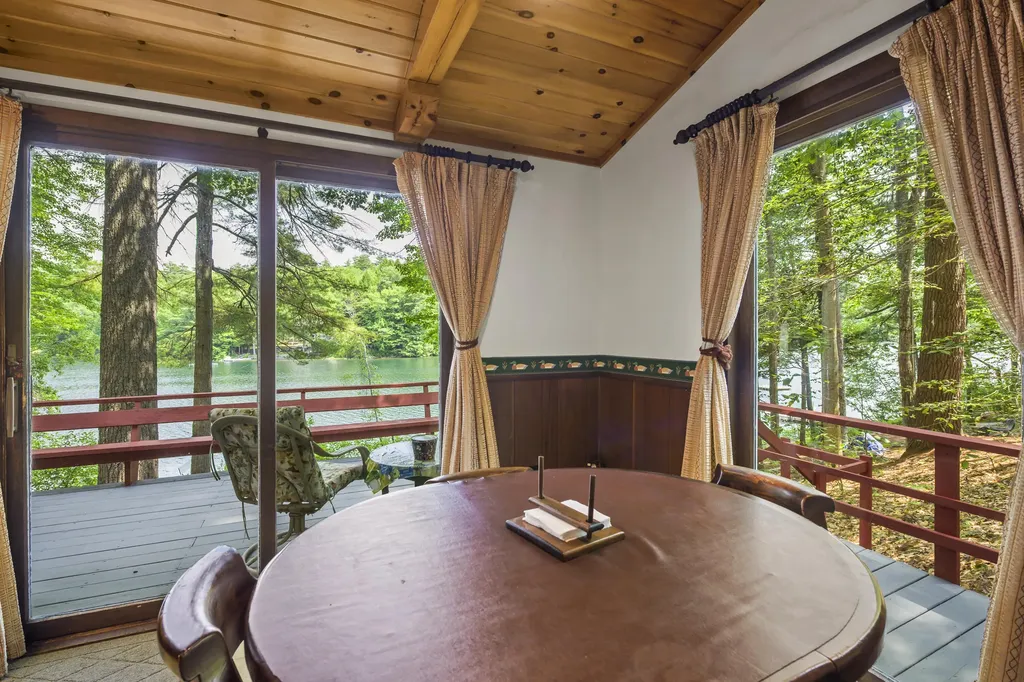 17 Boothby Lane Casco ME 04015
