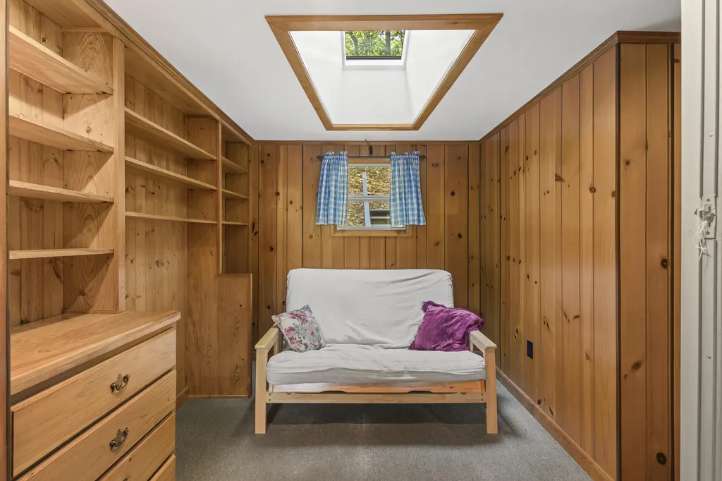 17 Boothby Lane Casco ME 04015