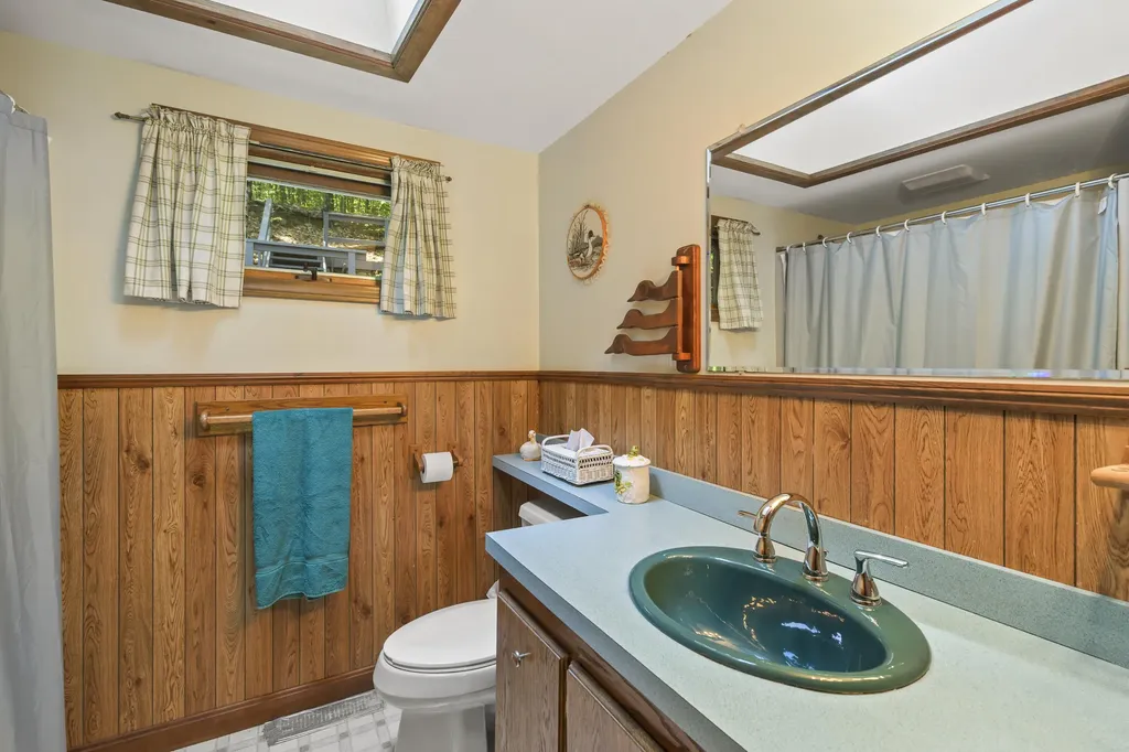 17 Boothby Lane Casco ME 04015