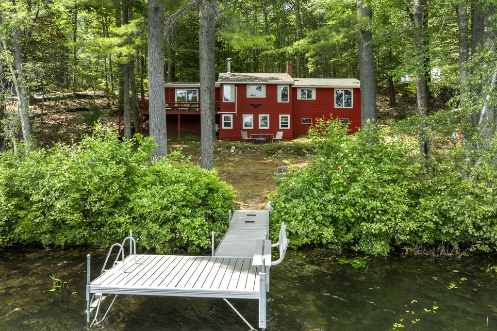 17 Boothby Lane Casco ME 04015
