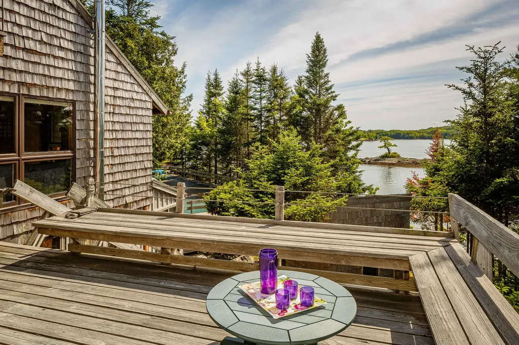 16 Modin Lane Penobscot ME 04476