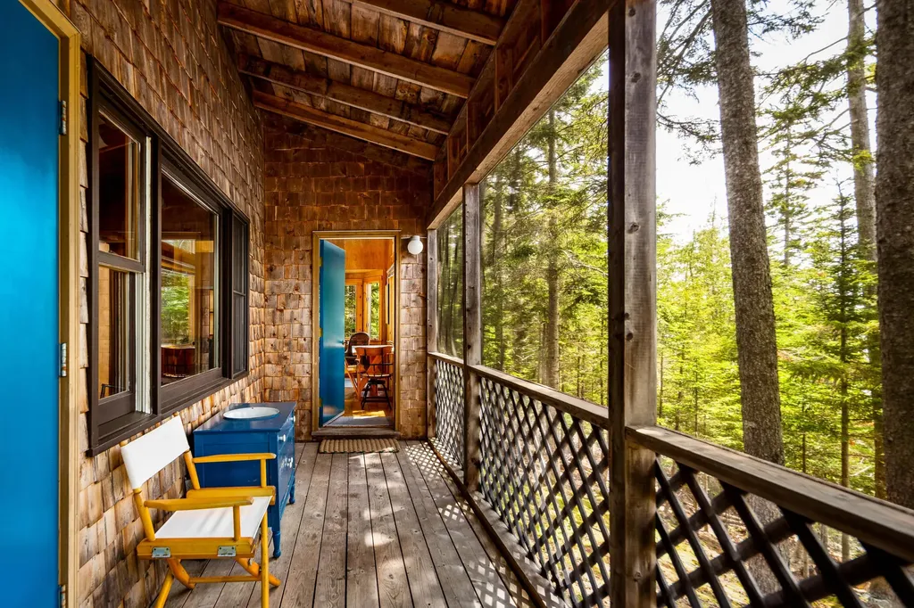 16 Modin Lane Penobscot ME 04476