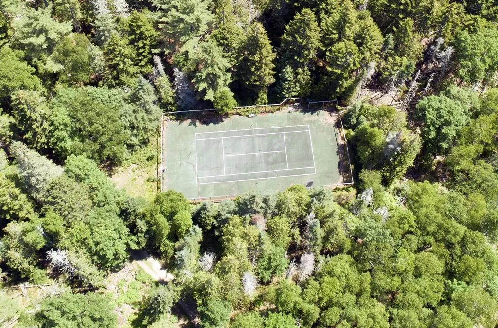 16 Modin Lane Penobscot ME 04476