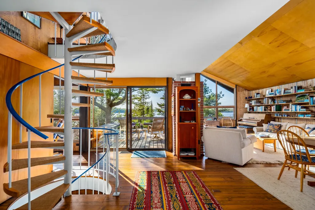 16 Modin Lane Penobscot ME 04476
