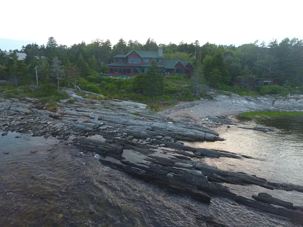 22 Cragmoor Lane Harpswell ME 04003