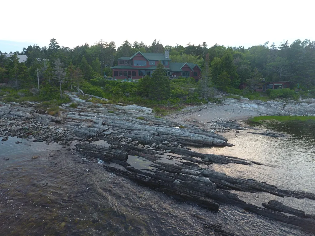 22 Cragmoor Lane Harpswell ME 04003