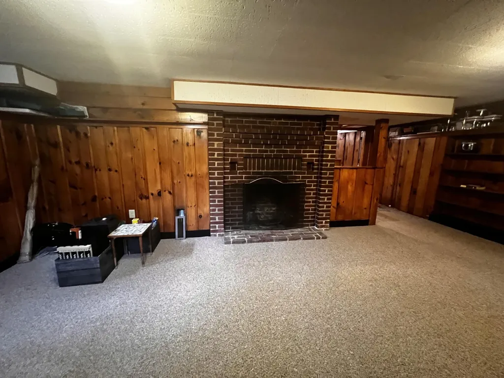 66 Howard Street Bangor ME 04401