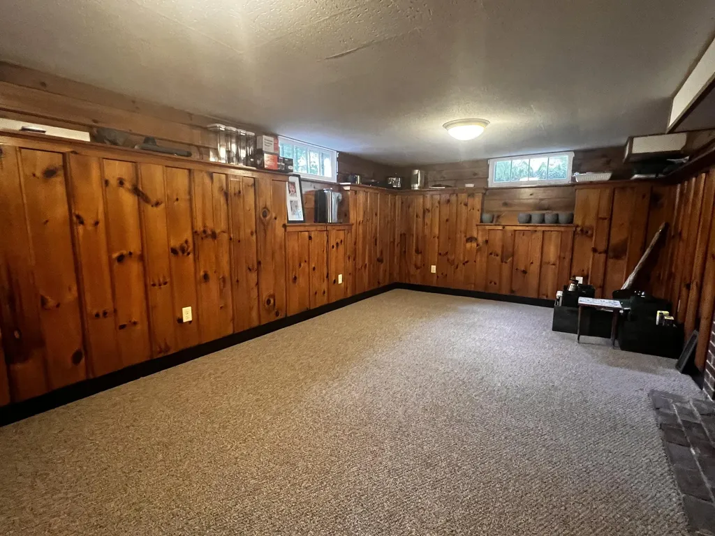66 Howard Street Bangor ME 04401