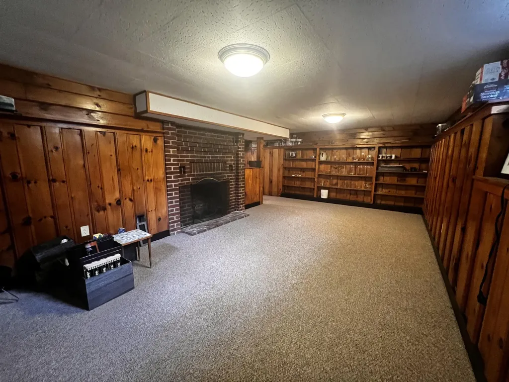 66 Howard Street Bangor ME 04401
