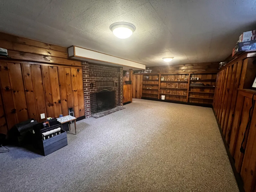 66 Howard Street Bangor ME 04401