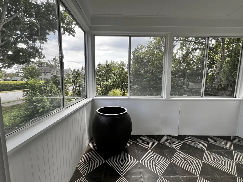 66 Howard Street Bangor ME 04401