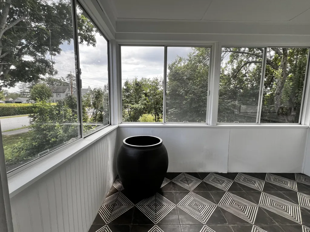 66 Howard Street Bangor ME 04401