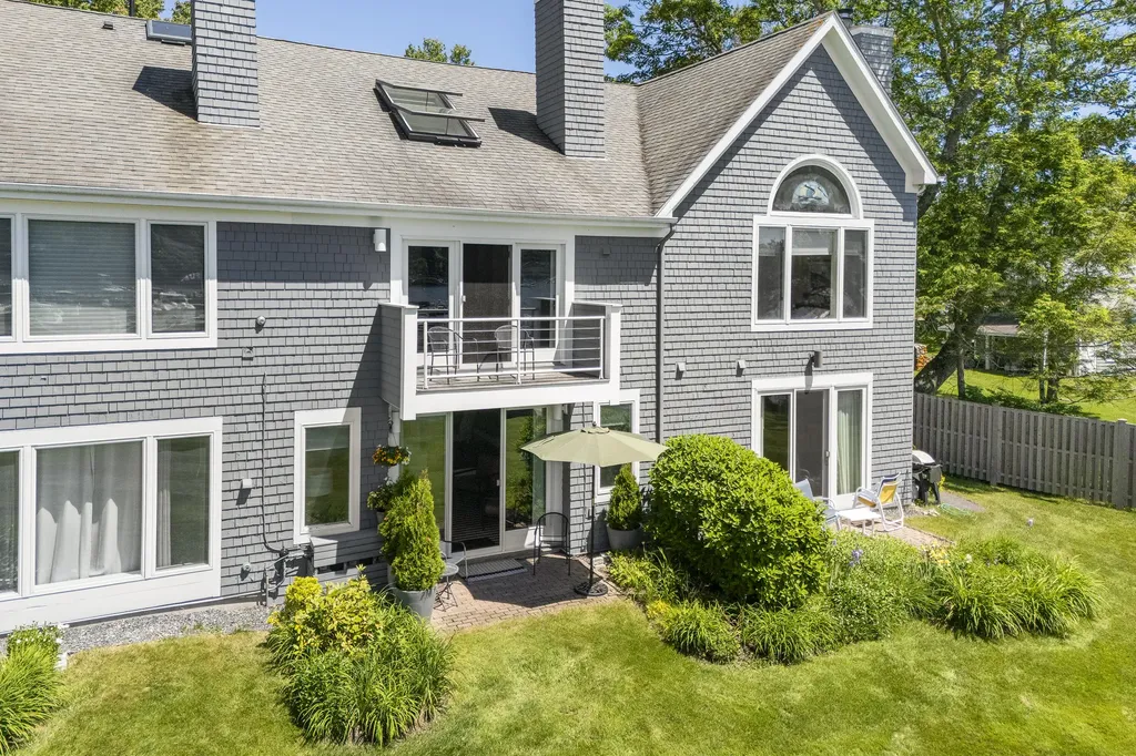 52 Mcfarland Point Drive Boothbay Harbor ME 04538