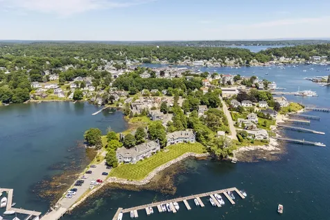 52 Mcfarland Point Drive Boothbay Harbor ME 04538