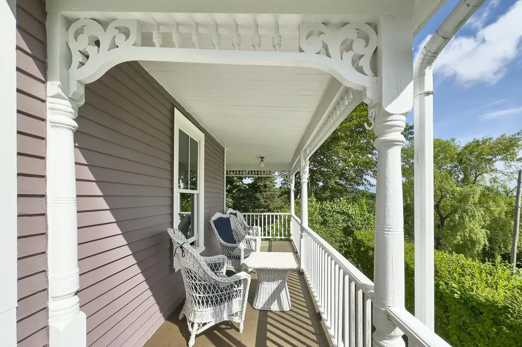 22 Brooks Way Owls Head ME 04854