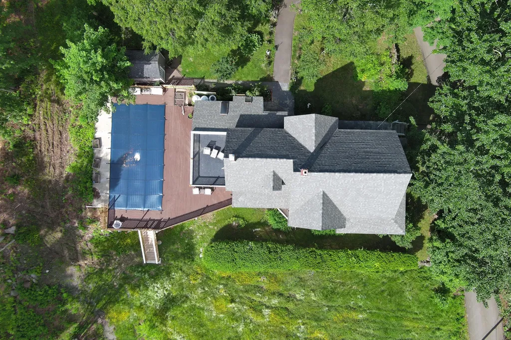 22 Brooks Way Owls Head ME 04854