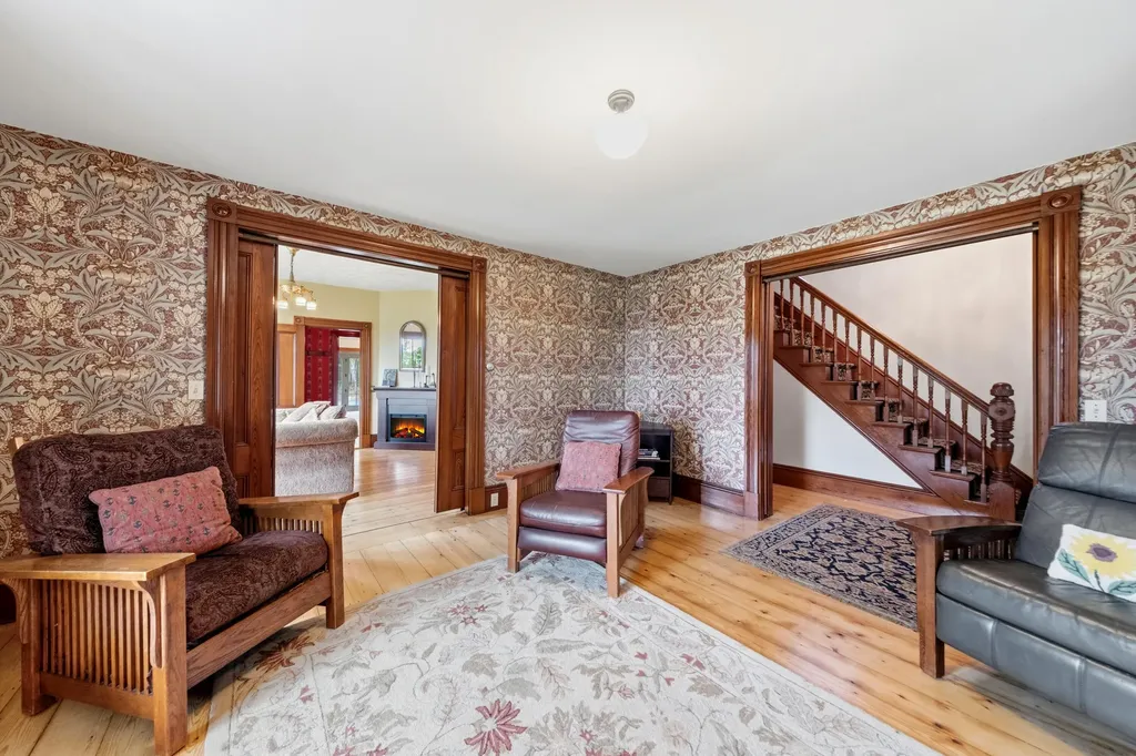 22 Brooks Way Owls Head ME 04854