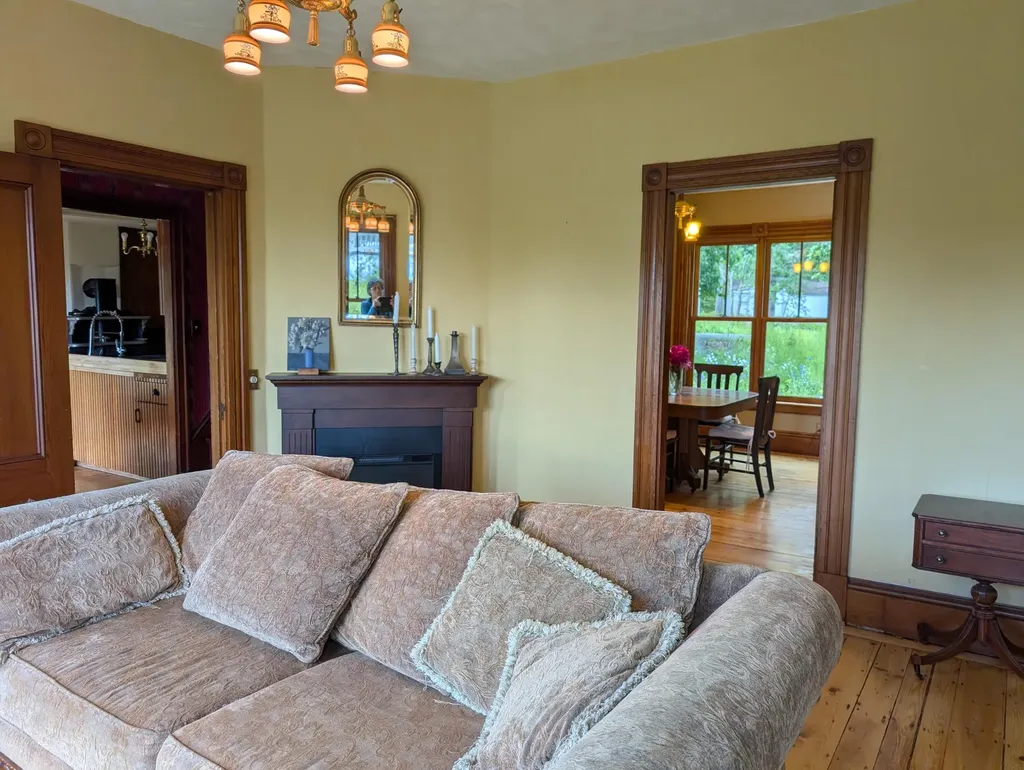 22 Brooks Way Owls Head ME 04854