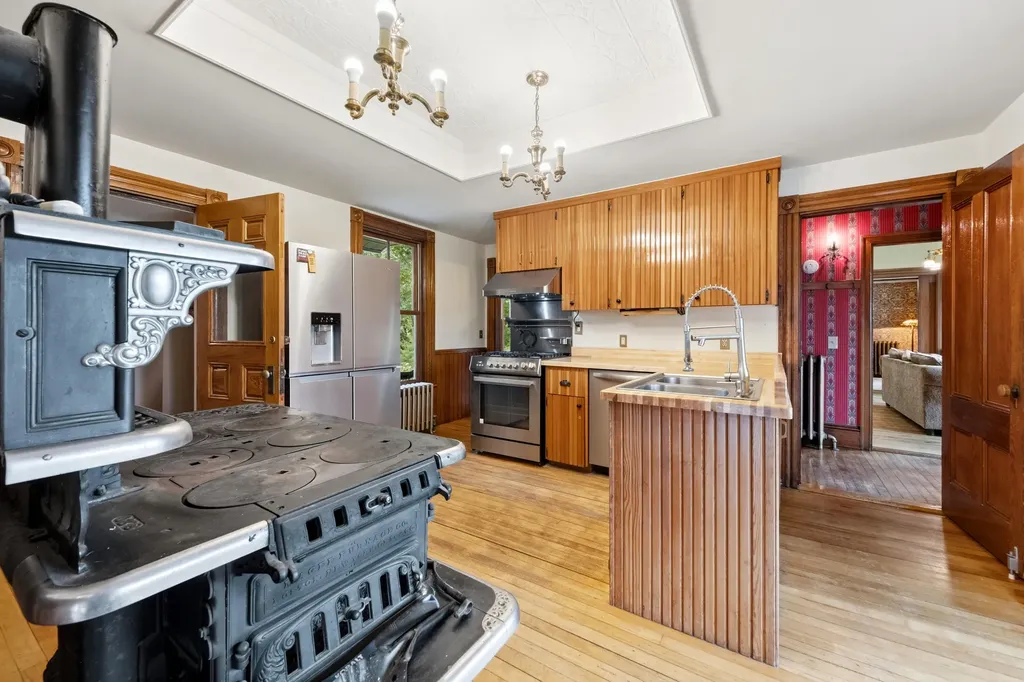 22 Brooks Way Owls Head ME 04854