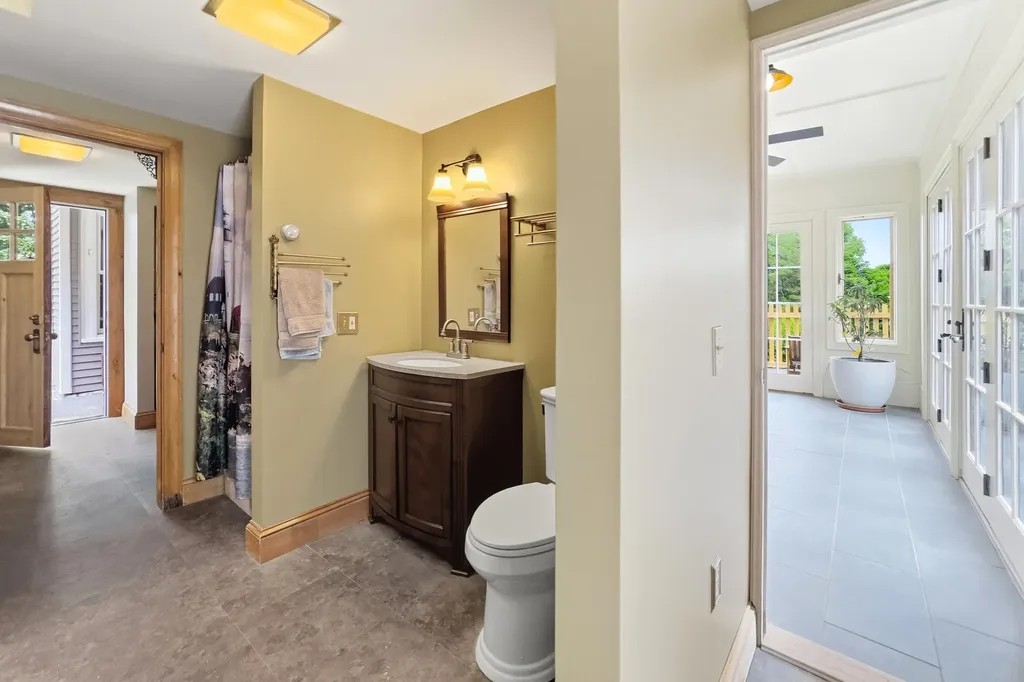 22 Brooks Way Owls Head ME 04854