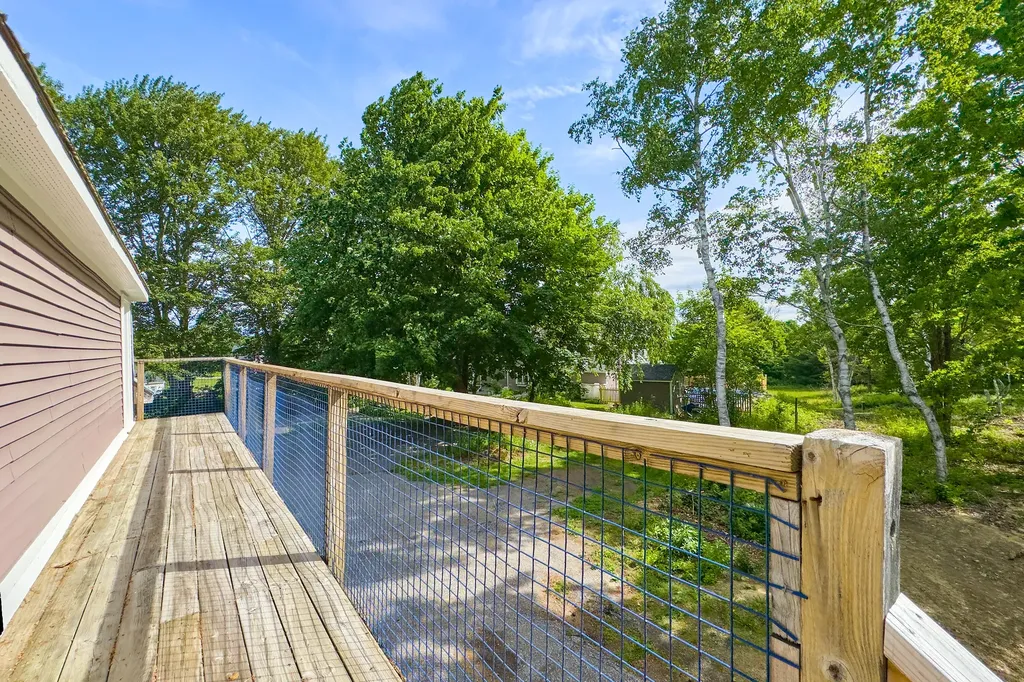 22 Brooks Way Owls Head ME 04854