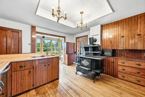 22 Brooks Way Owls Head ME 04854