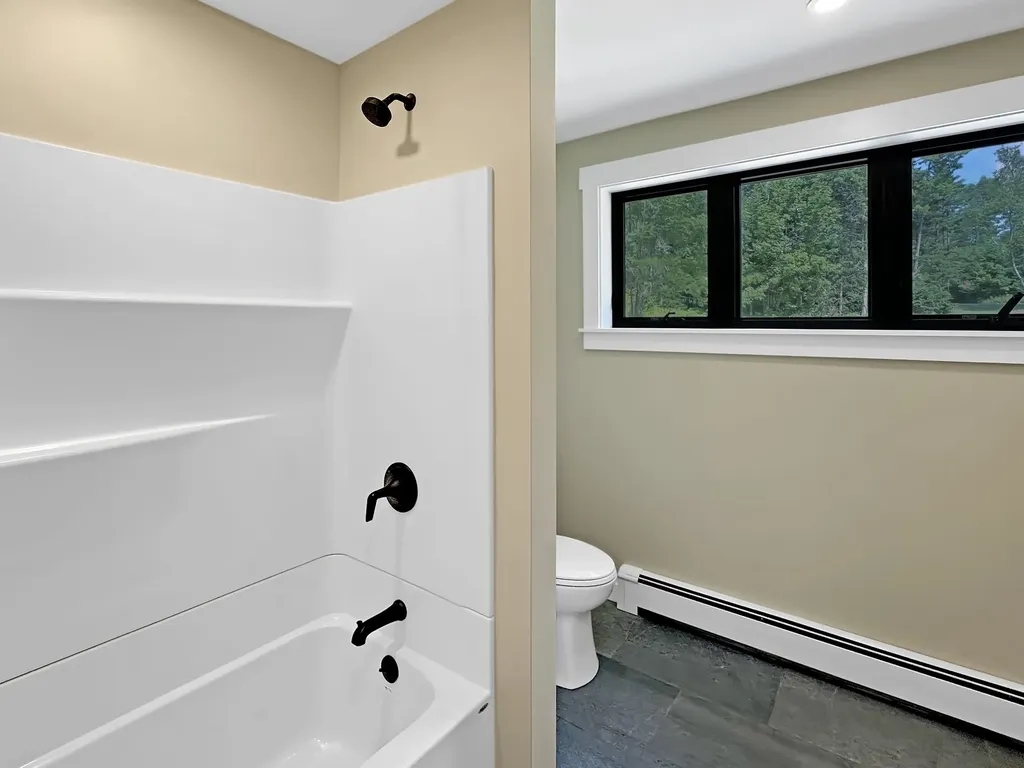 242 Maynard Road Rockwood T1 R1 Nbkp ME 04478