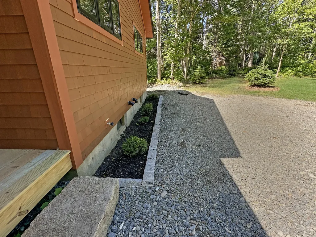 242 Maynard Road Rockwood T1 R1 Nbkp ME 04478