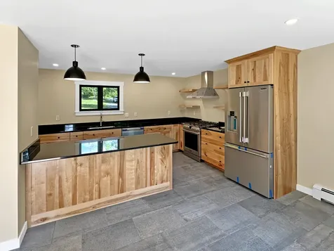 242 Maynard Road Rockwood T1 R1 Nbkp ME 04478