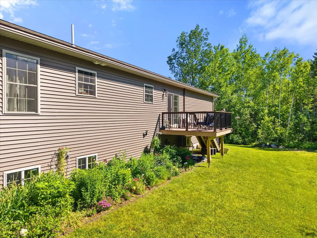 13 Carriage Lane Hermon ME 04401