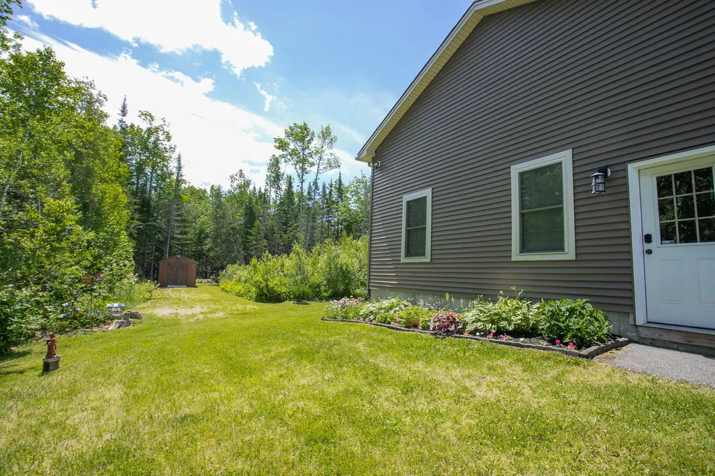 13 Carriage Lane Hermon ME 04401