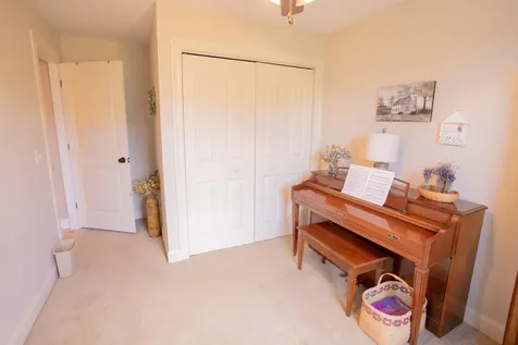 13 Carriage Lane Hermon ME 04401