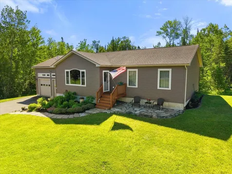 13 Carriage Lane Hermon ME 04401