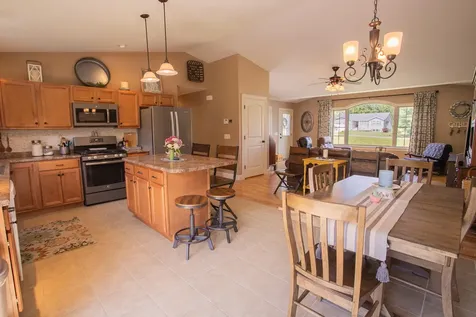 13 Carriage Lane Hermon ME 04401