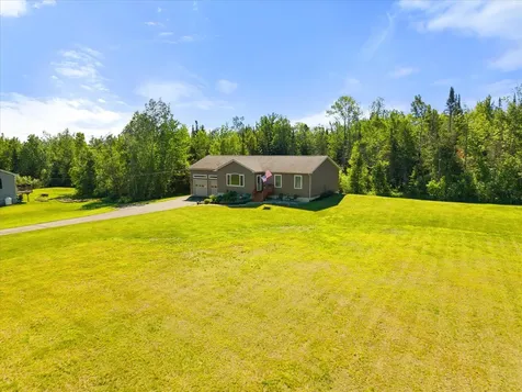 13 Carriage Lane Hermon ME 04401