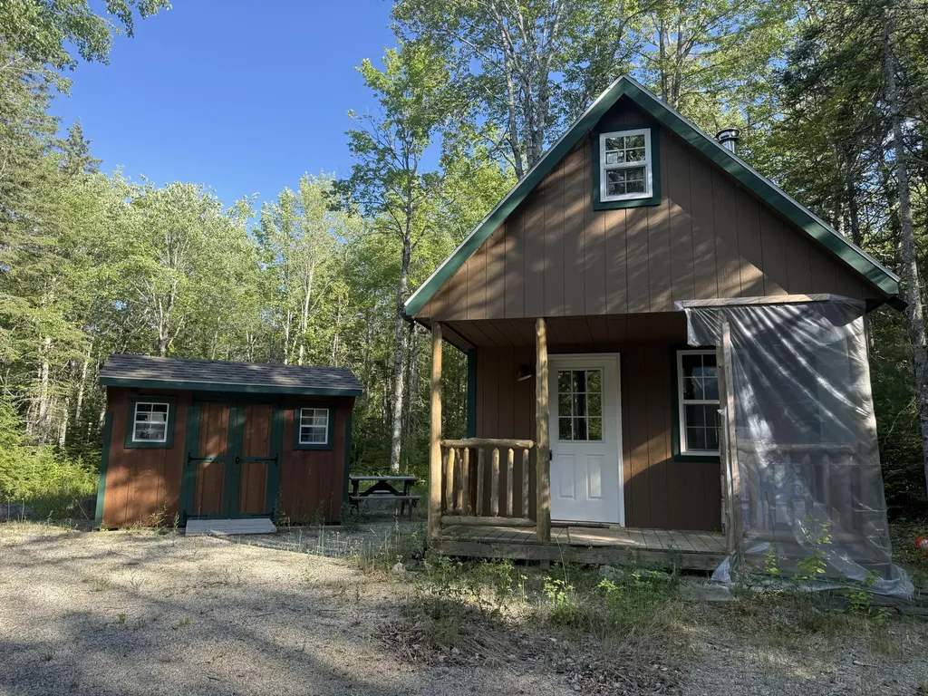 143 Settlers Drive Hancock ME 04640