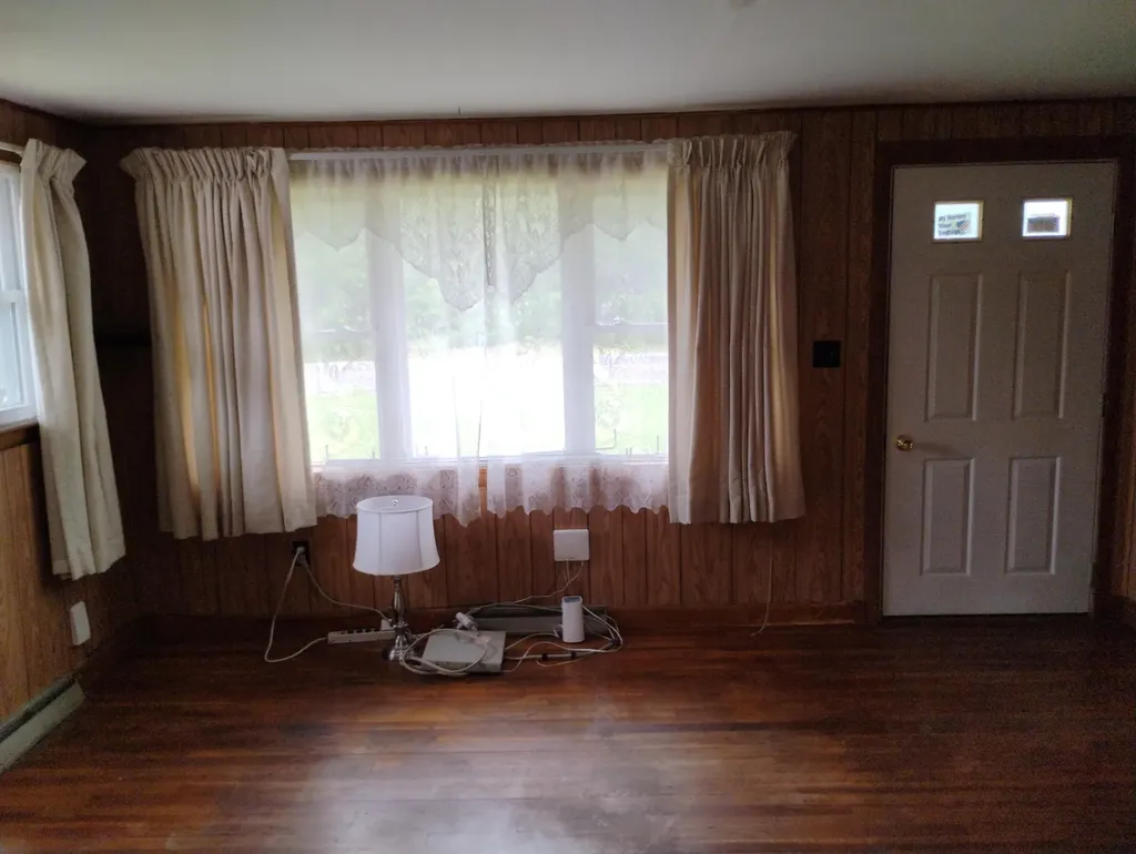 270 Middle Road Dresden ME 04342
