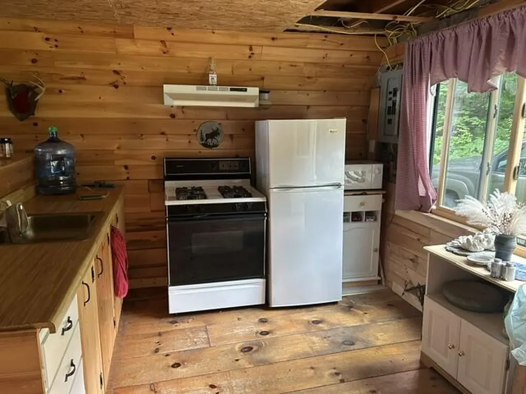 137 Parsons Landing Road Dover-foxcroft ME 04426