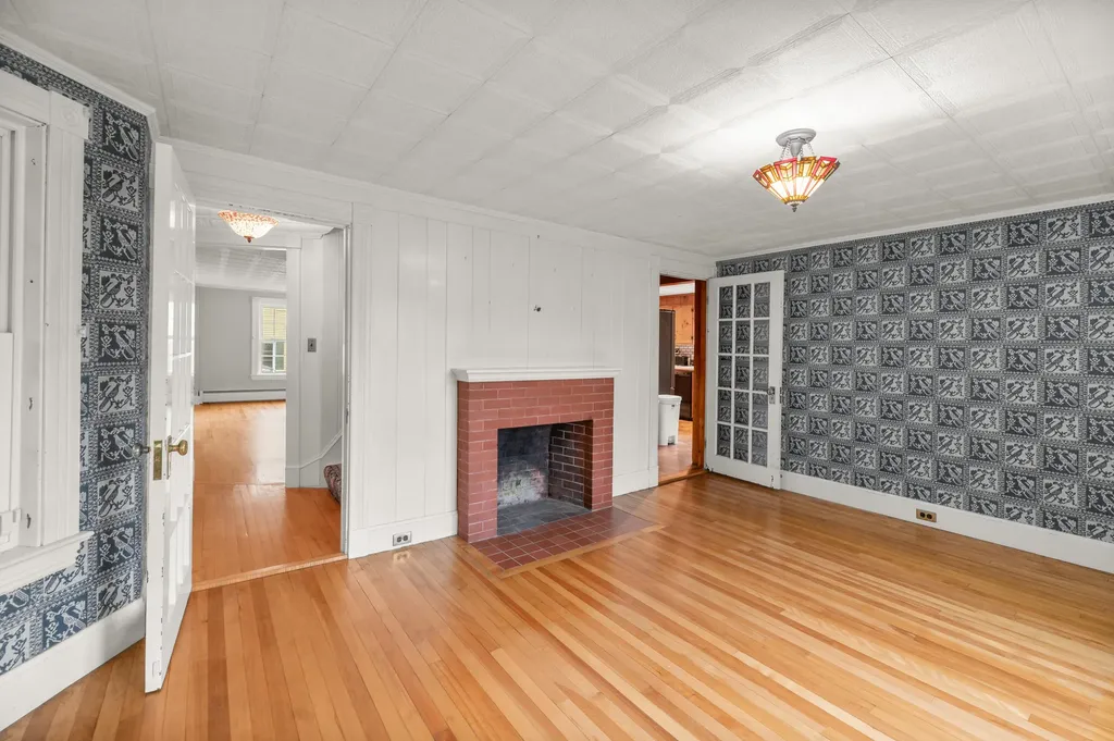 405 Western Avenue Augusta ME 04330