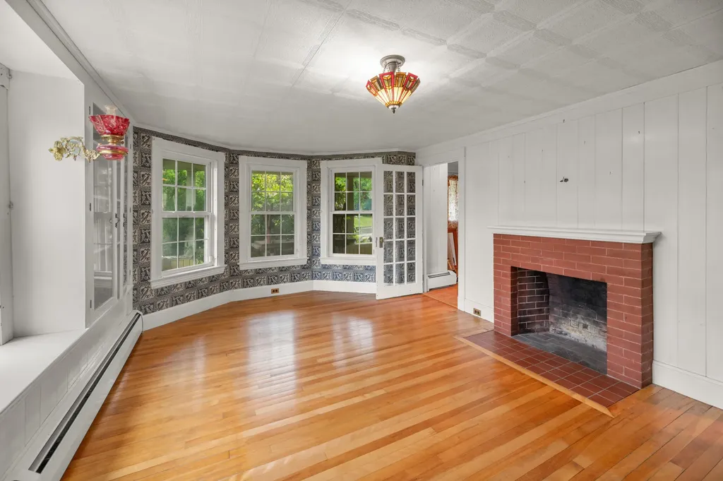 405 Western Avenue Augusta ME 04330