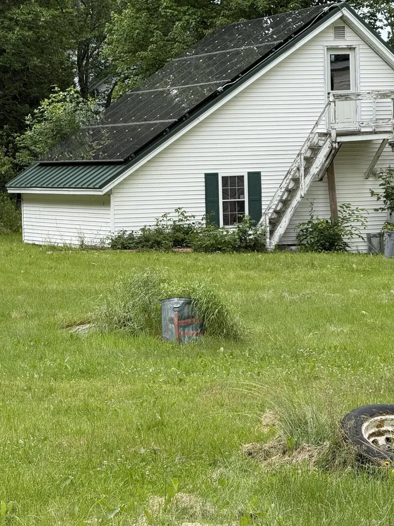 275, 277 Grove Street Newport ME 04953