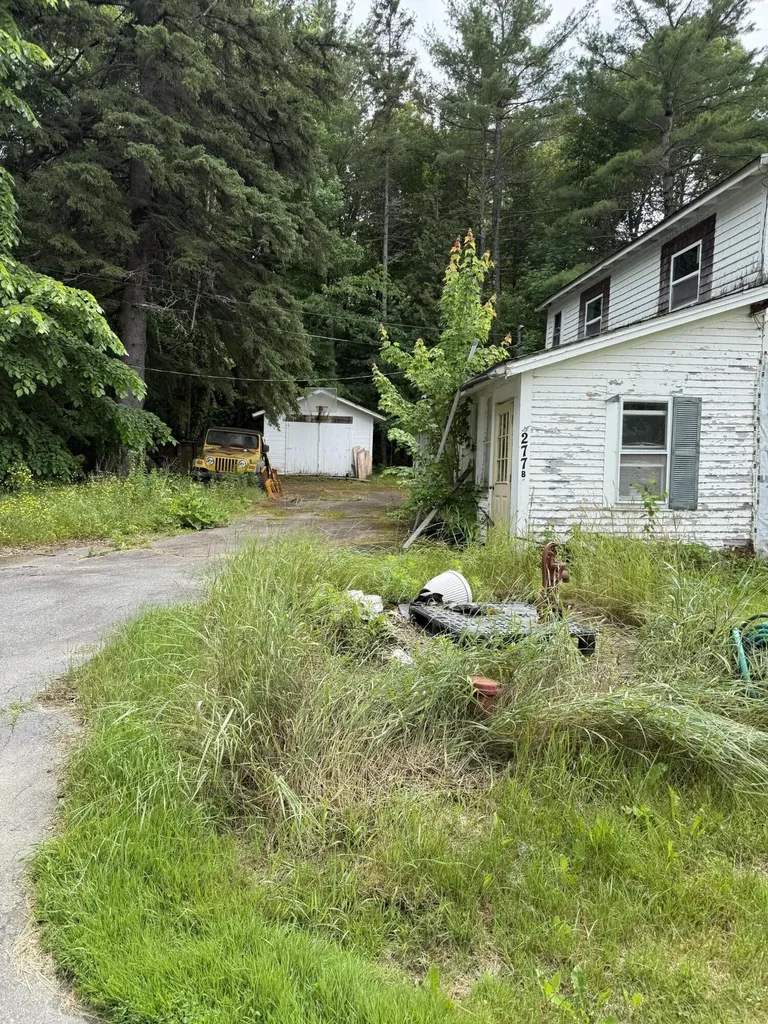 275, 277 Grove Street Newport ME 04953