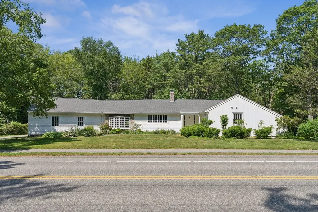 Kennebunk ME, 53 Beach Avenue