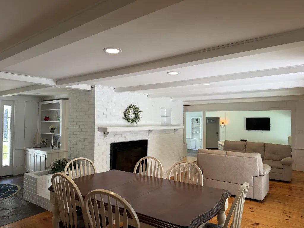 53 Beach Avenue Kennebunk ME 04043