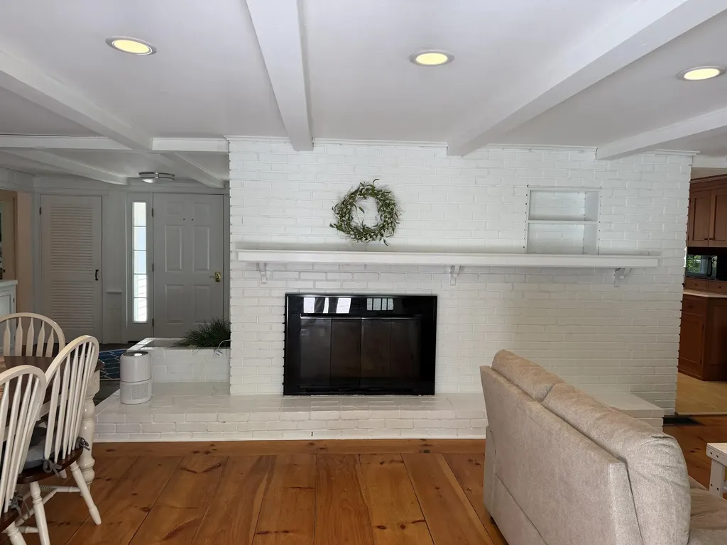 53 Beach Avenue Kennebunk ME 04043
