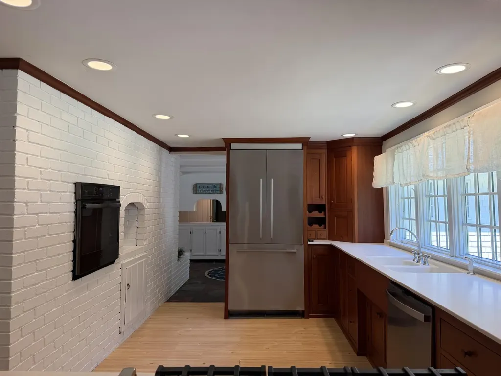 53 Beach Avenue Kennebunk ME 04043