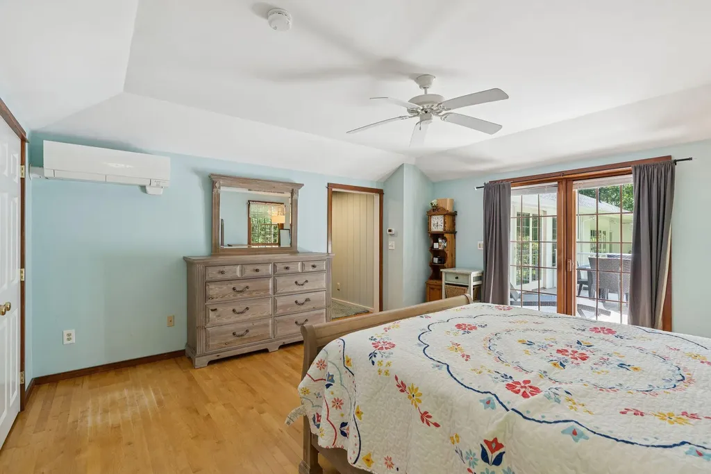 53 Beach Avenue Kennebunk ME 04043