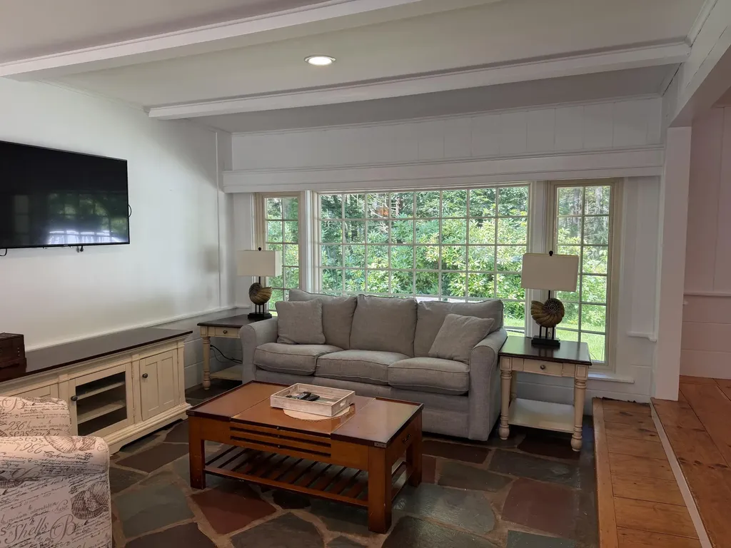 53 Beach Avenue Kennebunk ME 04043